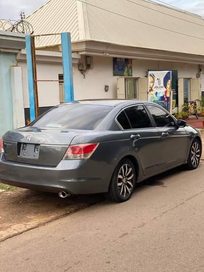 A picture of FOR SALE SUPER CLEAN USED HONDA ACCORD 2009 MODEL UNREGISTER