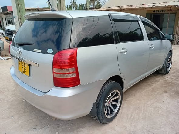 A picture of TOYOTA WISH