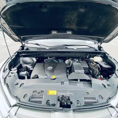 A picture of FOREIGN USED 2018 TOYOTA HIGHLANDER XLE Foreign used 