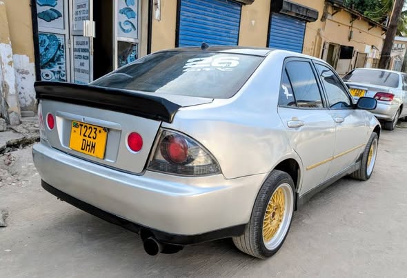 A picture of TOYOTA ALTEZA Reg DHM Call me 0682392682 0611392682