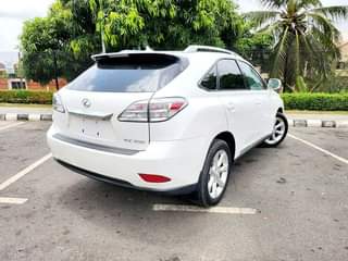 A picture of Lexus RX350