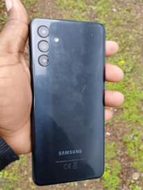 A picture of Samsung galaxy A04S