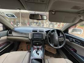 A picture of 13 2M only 0705773831