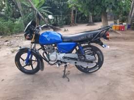 A picture of Bm 125 inauzwa Full document 0713419996 laki 900000