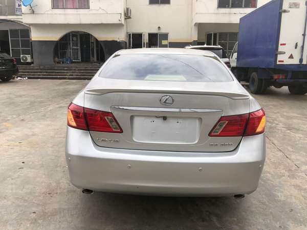 A picture of 2008 Lexus ES 350 Barely driven Silent engine Smooth transmission