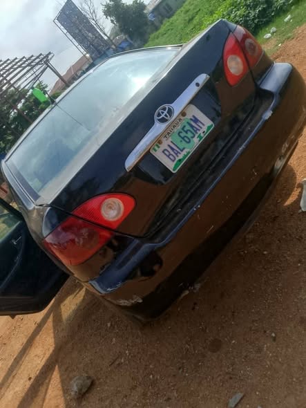 A picture of Toyota Corolla mode 04 carefully used engine and gear untempered