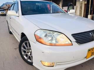 A picture of TOYOTA MARK II BEI MILLION 7.5