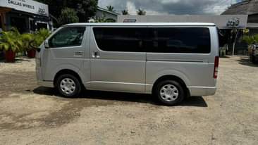 A picture of TOYOTA HIACE