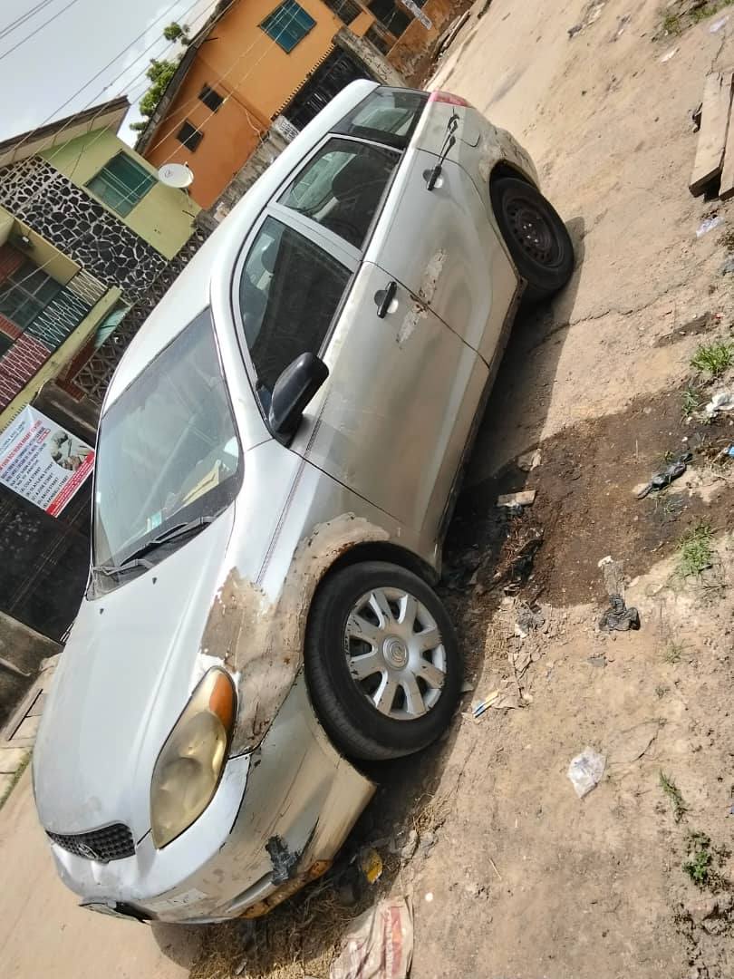 A picture of 2003 Toyota Matrix