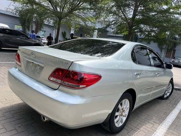 A picture of Lexus ES330 2005 Nigeria used