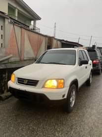 A picture of Honda CR V 2002