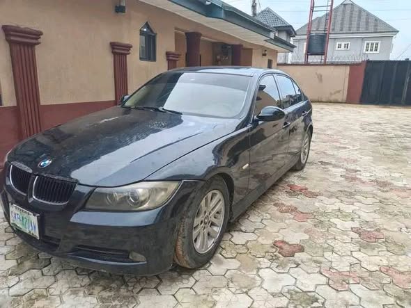 A picture of BMW series 3