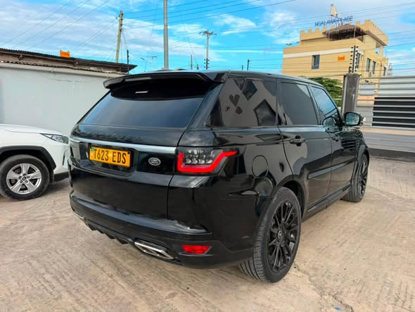 A picture of RANGE ROVER SPORTS ONSALE