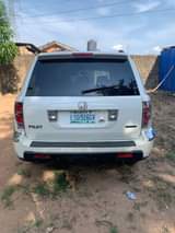 A picture of Honda Pilot 07 Direct For Sale Just 1 750 The