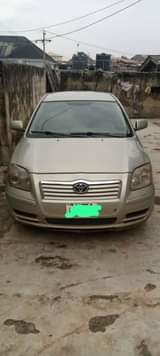 A picture of Toyota Avensis ik