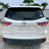 A picture of Toyota Highlander XLE AWD 2014 Price 5.8million 09136252203 Foreign used