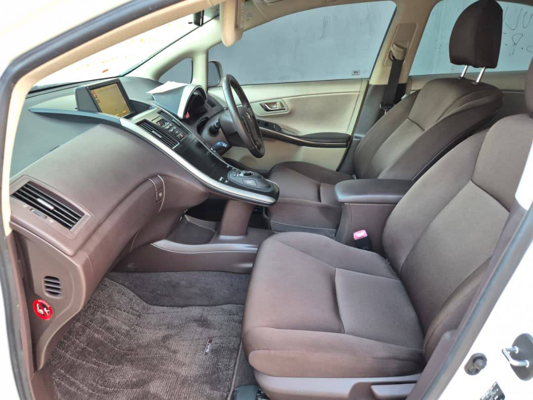 A picture of TOYOTA SAI HYBRID