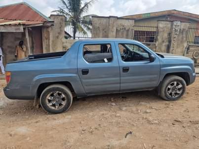 A picture of Honda Ridgeline 4WD