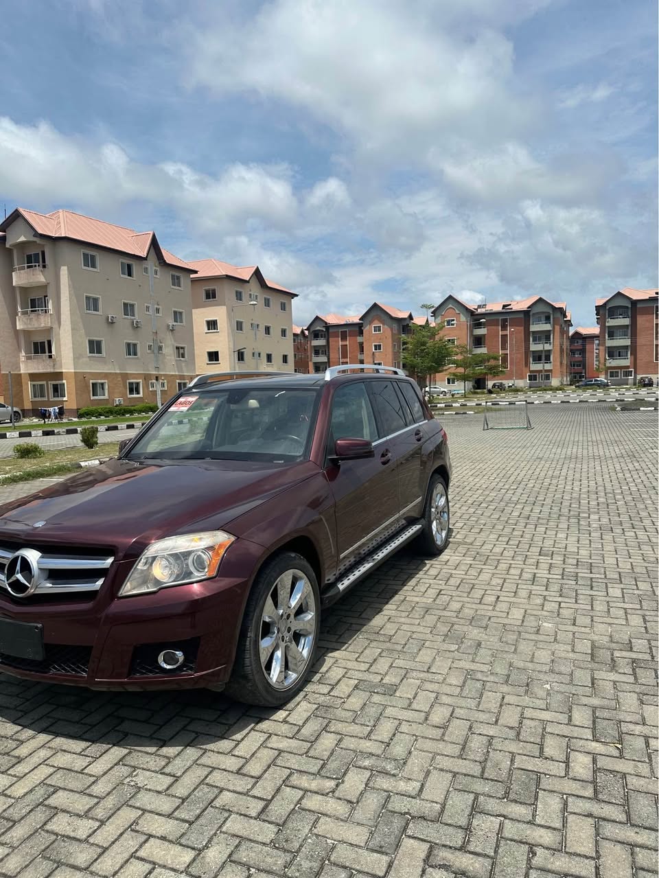 A picture of Foreign used Glk350 2010 Fullest option Panoramic roof accident free