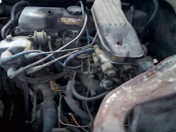 A picture of Toyota hiAce bus Engine sound Gear working perfectly Price 2.7