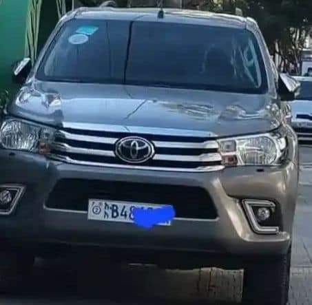 used toyota hilux