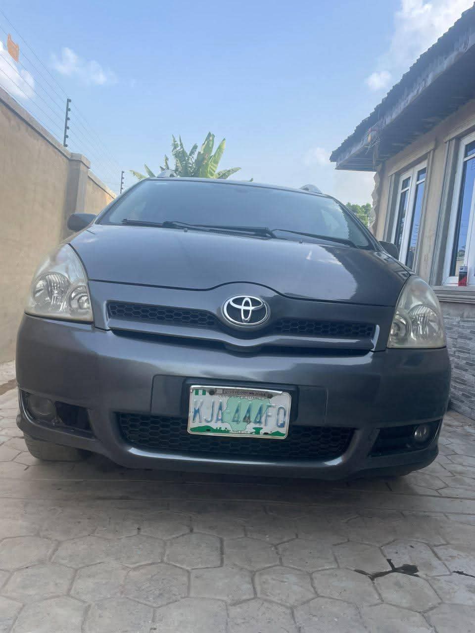 A picture of Toyota Corolla Verso Automatic