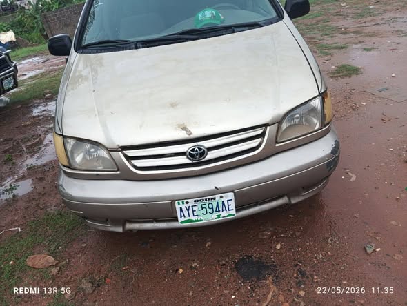 A picture of TOYOTA SIENA 2002MODEL CLEAN DEAL FIRST BODY PAN ENGINE GEAR