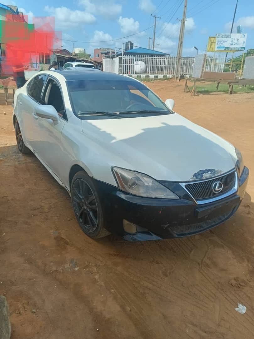 A picture of Fastest dealers is350 first body sound engine and gear ac