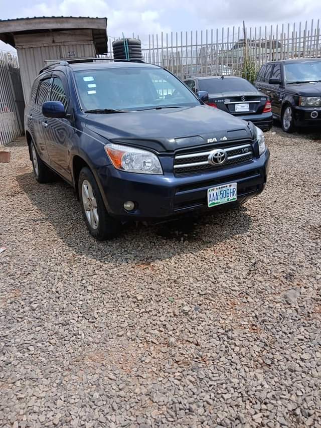 A picture of Registered 2008 Toyota Rav4 V6