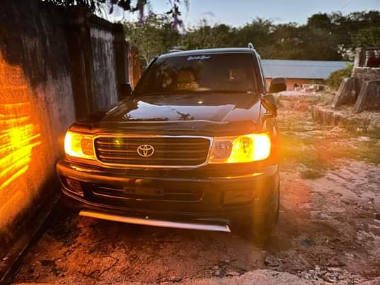 A picture of Land Cruiser Vx v8 DHJ Engine 2uz Automatic Price 34.5mil