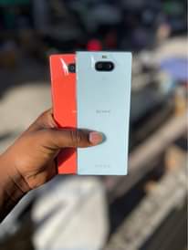 A picture of sony Xperia 8 64GB 240 000 