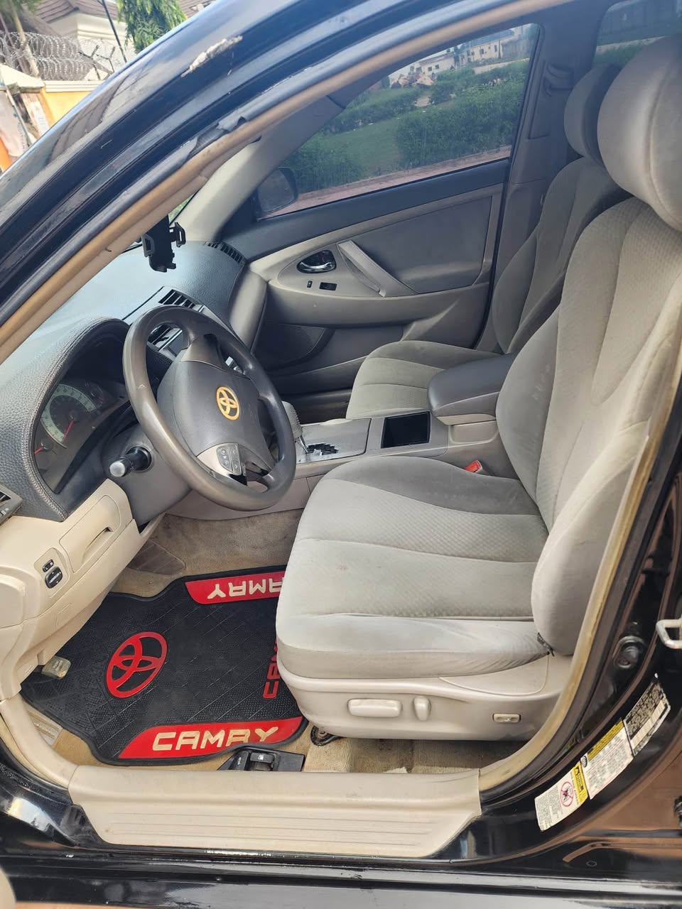 A picture of 2008 Toyota Camry V6