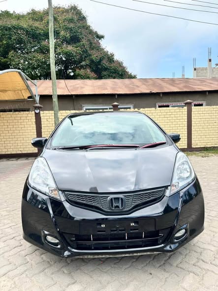 A picture of HONDA JAZZ 0714058883