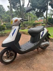 A picture of Aprio Scooter