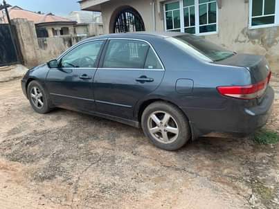 A picture of Honda accord 2004 model