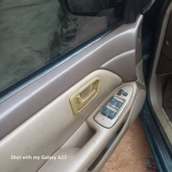 A picture of Toyota Camry 2002 model aka pencil light