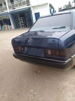 A picture of Clean Nigerian used Mercedes 190