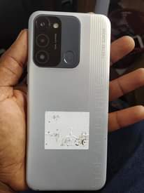 A picture of Tecno spark 8c Gb64 Ram 3 Imenyooka sana Bey 120k