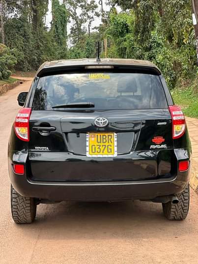 A picture of RAV4 2010 model 2.4vvti 4 4 54m Call me on