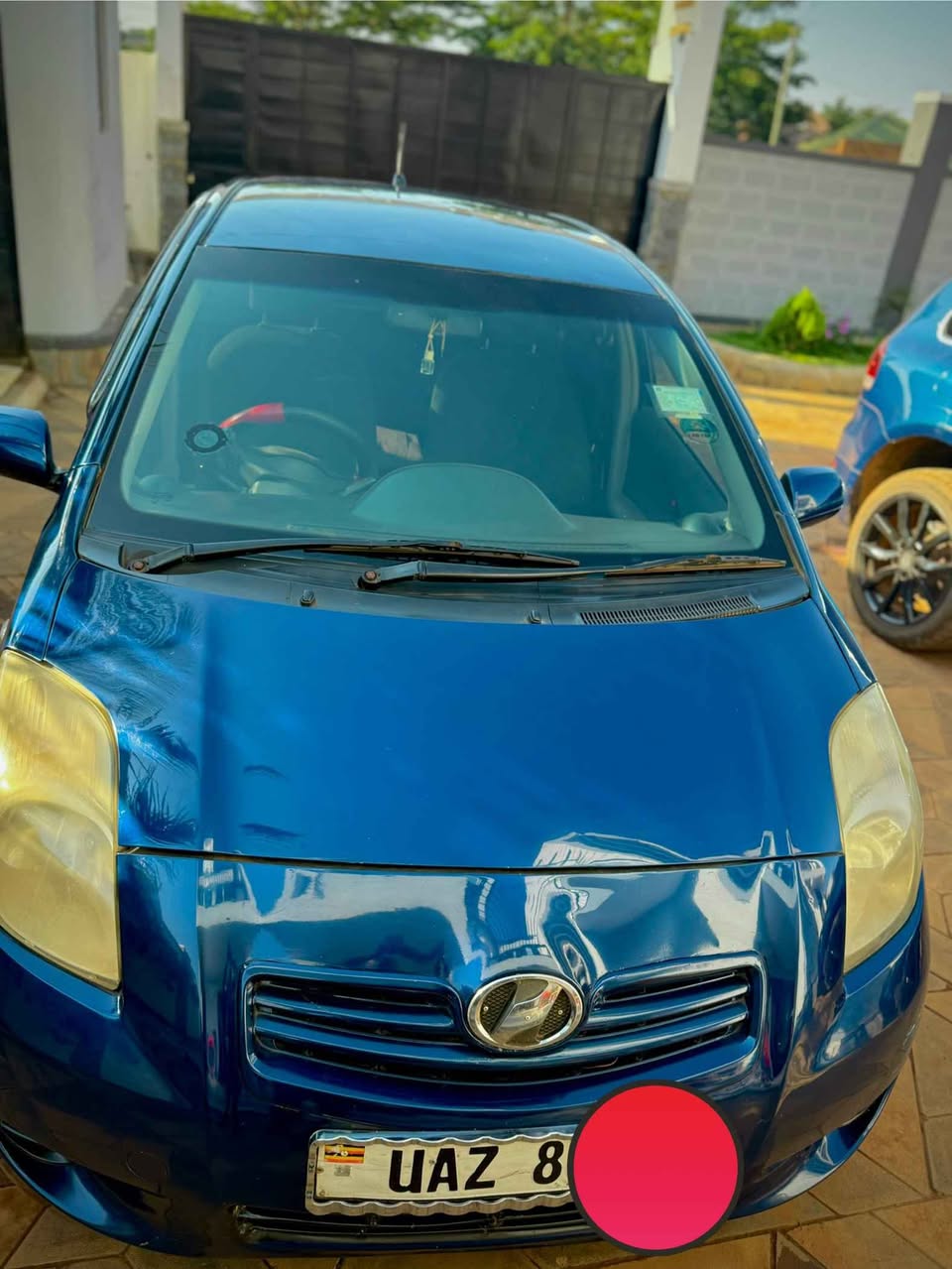 A picture of Toyota Vitz New Model 2005