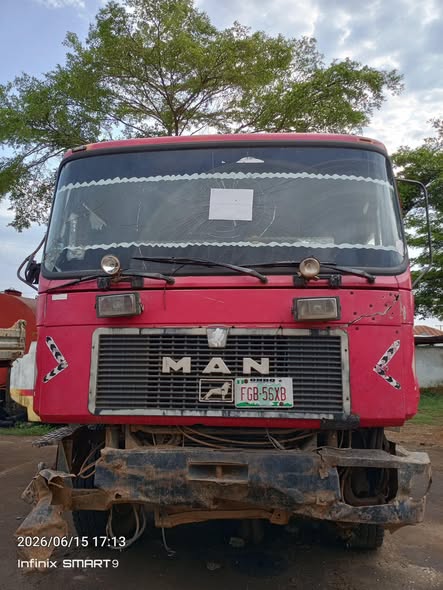 A picture of 2000 DAF 2000