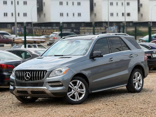 A picture of Mercedes Benz Glk350