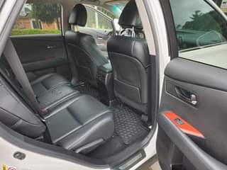 A picture of Lexus RX350