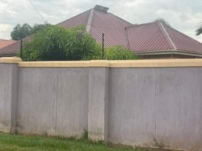 A picture of House for sale in Mukono Namayiba katosi road