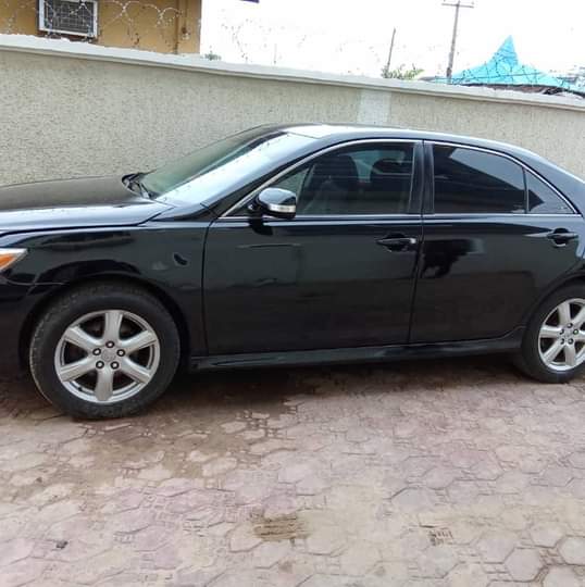 A picture of Toyota Camry 07 08 sport edition untouched engine and gear