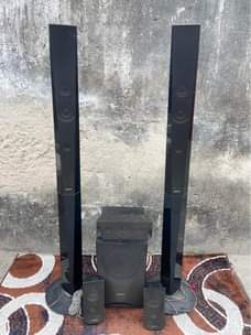 A picture of Nauza spika za Sony home thieter watt 1000 Bei 150