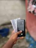 A picture of Samsung s9