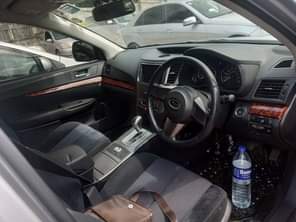 A picture of Subaru Outback 2009 2 5 L At 23m 0706044260 0774245262