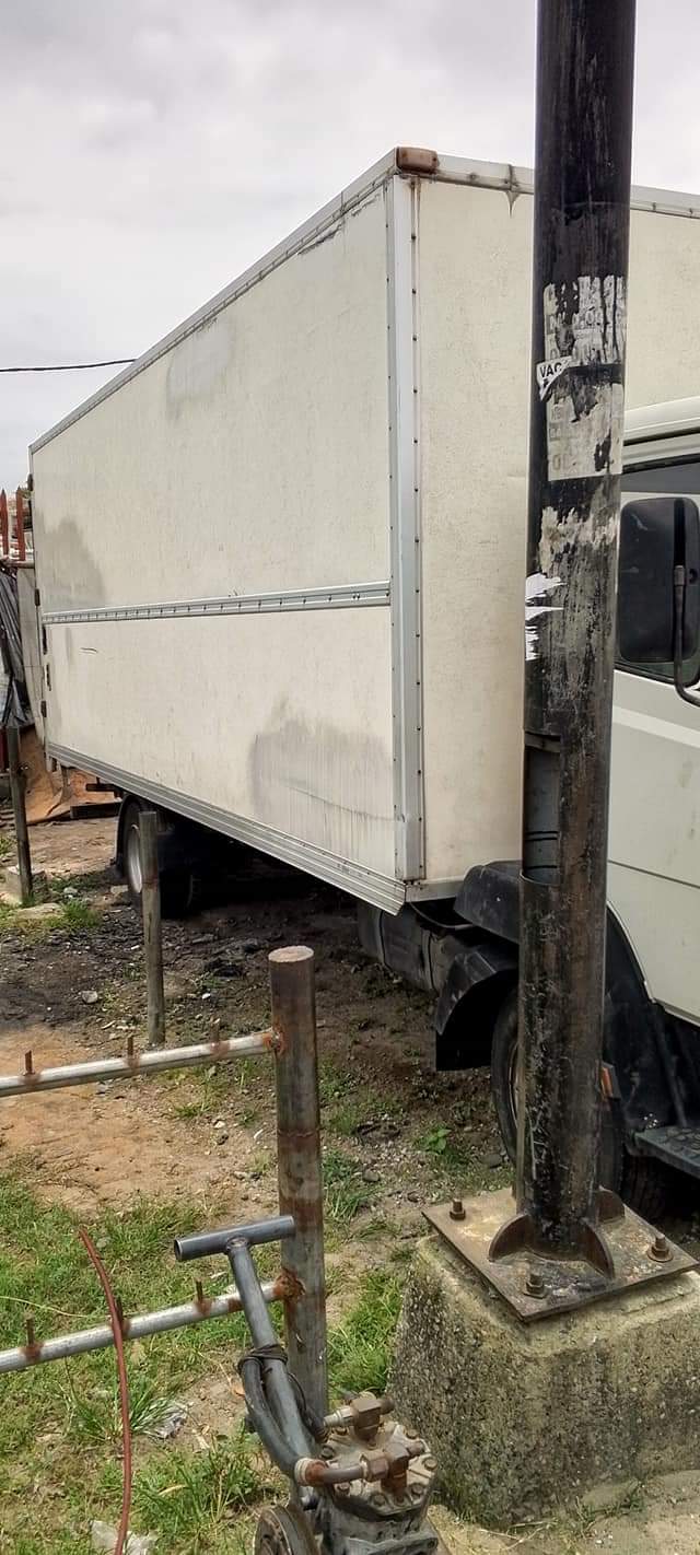 A picture of Mercedes 814