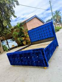 A picture of Bed sofa 220 000 usafi bure mpakanyumbani